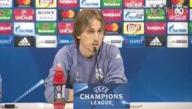 المؤتمر الصحفي لأمير الكروات لوكا مودريتش للحديث عن مباراة فريقه امام نابولي