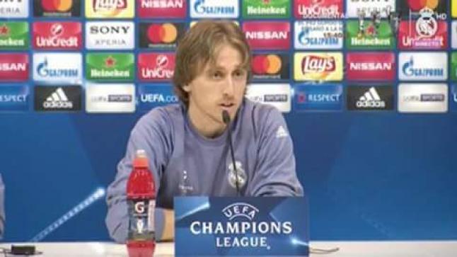 المؤتمر الصحفي لأمير الكروات لوكا مودريتش للحديث عن مباراة فريقه امام نابولي