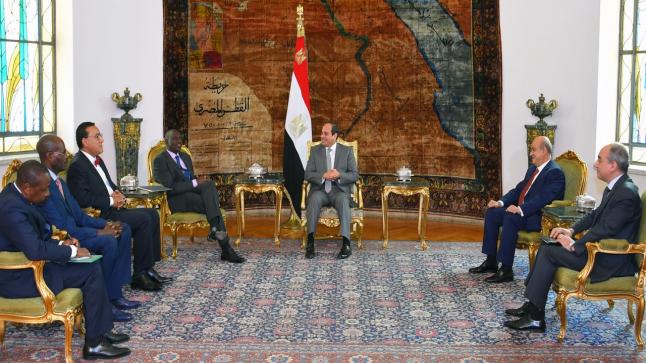 مصر تقترض ٥٠٠ مليون دولار من إفريقيا