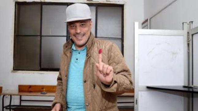 عمرو عبد الجليل يُدلي بصوته في الاستفتاء على التعديلات الدستورية