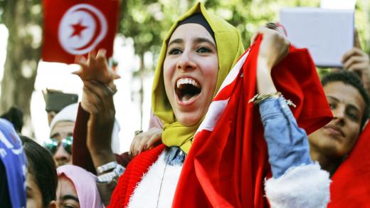 فعاليات بتونس مع ذكري ثورة الياسمين