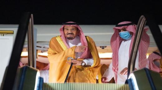 وصول الملك سلمان إلى “نيوم” لقضاء وقت من الراحة