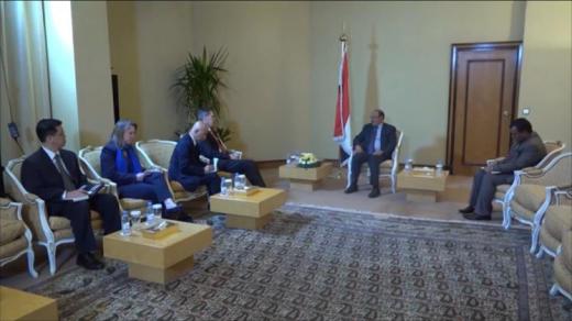 اتهامات يمنية لإيران بتهريب أسلحة لميليشيات الحوثي لقتل اليمنيين وزعزعة استقرار دول الجوار