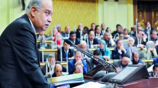 تعديل وزاري بمصر ومراقبين لا يلبي طموحات المصريين و يجب إقالة الحكومة