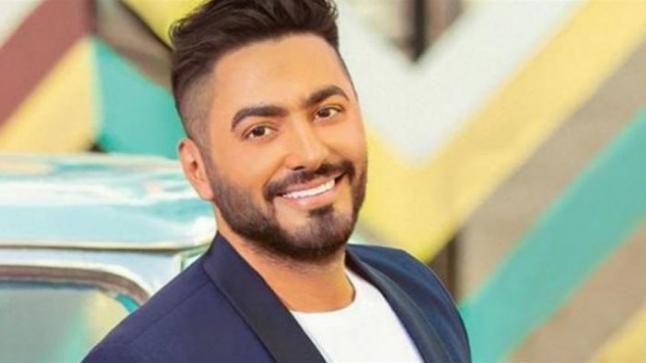 مزحة تامر حسني عن نكد زوجته مع اسعاد يونس