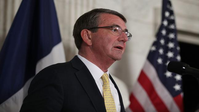 وزير الدفاع الأمريكي في العراق من أجل معركة الموصل