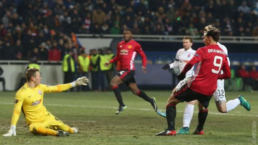 مانشيستر يونايتد يسعي لتحقيق الفوز ضد توتنهام من أجل الاستفاقة