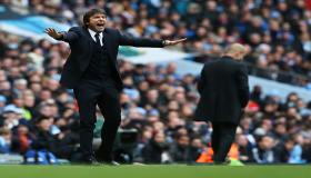 تشيلسي يتحصل على جميع جوائز الشهر الماضي وكونتي يحذرهم من الاستهتار خلال المباريات القادمة