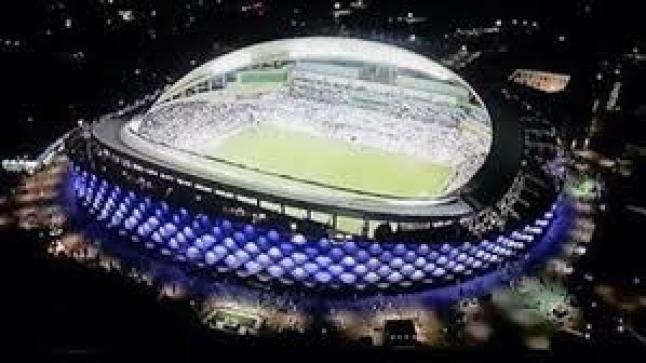 استاد هزاع بن زايد بالعبن الإماراتية قبلة العرب بنهائي كأس زايد