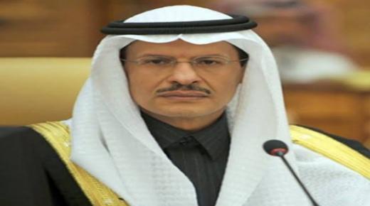 عبد العزيز بن سلمان يبحث تطورات سوق النفط مع وزير الطاقة العراقي