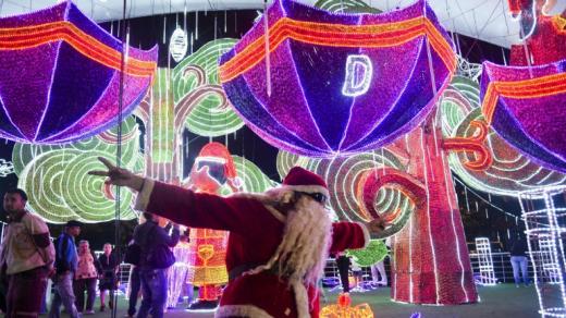 في أمريكا: هناك من ينتظر بابا نويل وهناك من يخشى قدومه