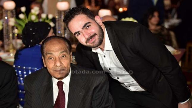 اعلان محمد نجل رجل الاعمال الكبير محمد فريد خميس عن تبرعه بمبلغ 200 ألف جنية