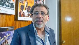 النظام المصري يهين أنصاره المخرج خالد يوسف نموذج !
