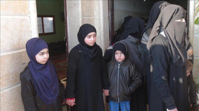 عملية تبادل أسري بين النظام السوري والمعارضة تكشف قتامة الأوضاع الإنسانية في سوريا