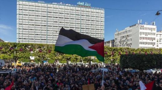 مسيرة وسط تونس تنديداً بإغتيال الزواري