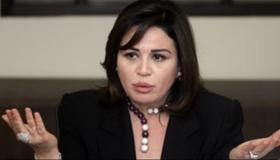 الفنانة إلهام شاهين تعلن تأجيلها لعرض فيلم ( يوم للستات ) حتى يوم الجمعة 16ديسمبر