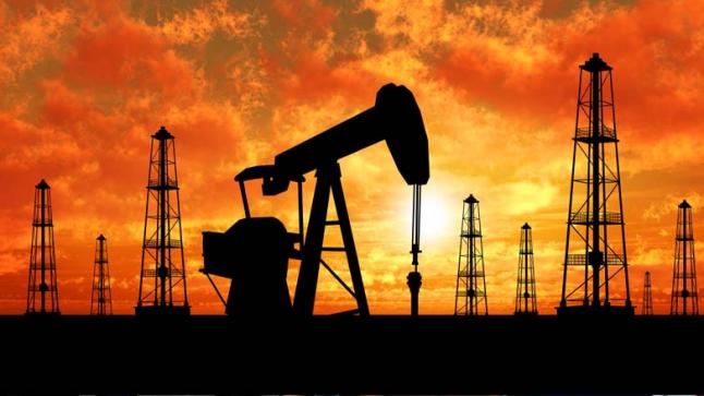دول خارج أوبك توافق على خفض إنتاجها من النفط