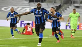 إنتر ميلان ينتصر على باير ليفركوزن ويصعد رسميا للدور نصف النهائي في الدوري الأوروبي