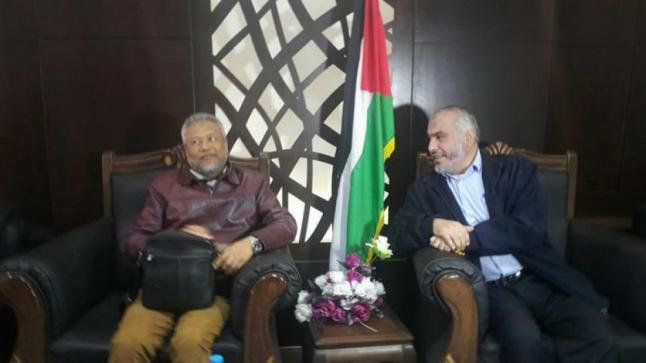 السفير الماليزي بفلسطين يصل غزة لإفتتاح مشاريع ممولة من بلاده