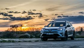 الملامح الجديدة لسيارة تويوتا راف 4